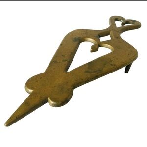 ANTIQUE Solid CAST BRASS Double Heart Design TRIVET Original HTF VTG 10.7" x 4"